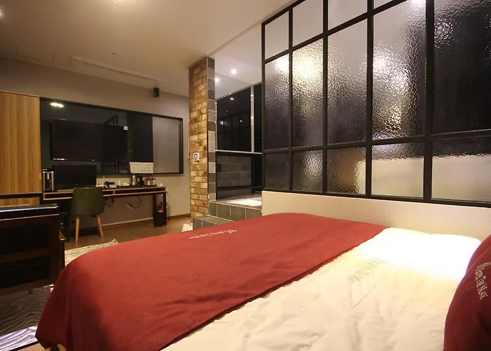 The 3* Busan