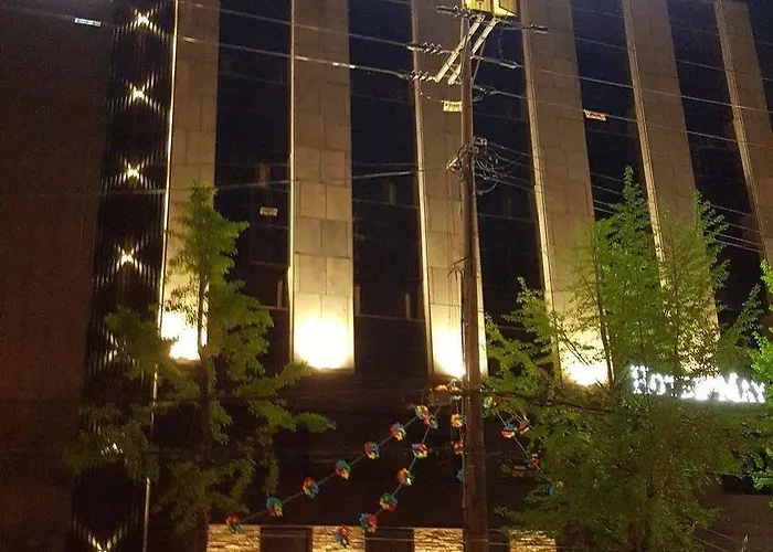 The Hotel 3*